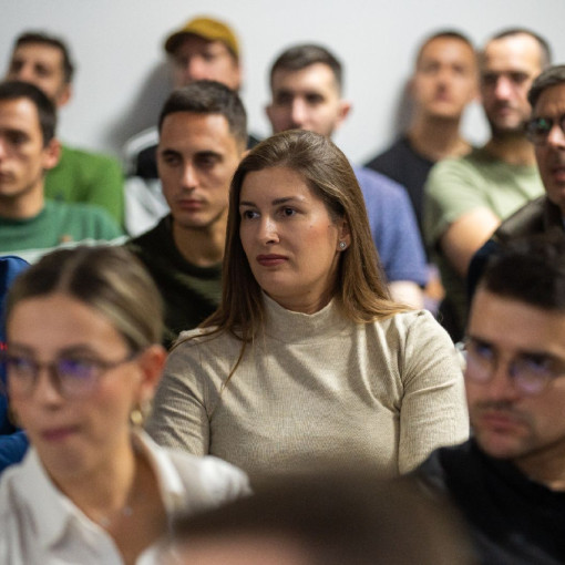 esmeralda 973 2023 27