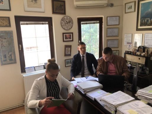 Praksa i dodela sertifikata studentima treće godine u Zajedničkoj  advokatskoj  kancelariji Munižaba iz Novog Sada